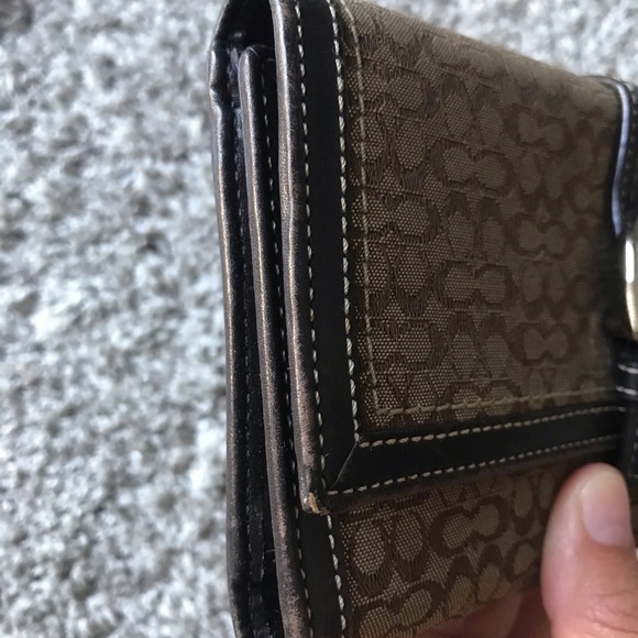 Coach Wallet - Picture 4 of 5